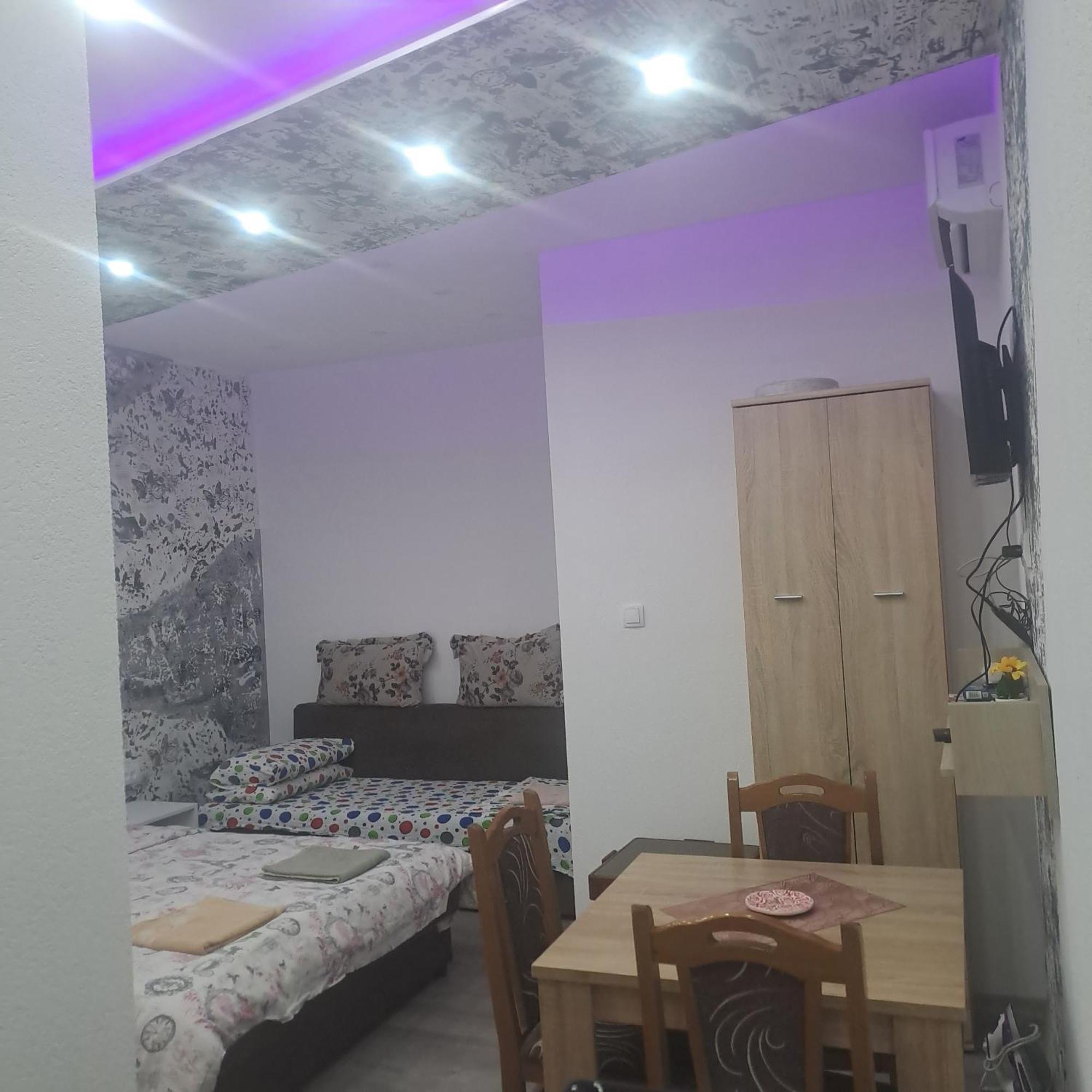 Apartmani Kosjerina Τρέμπινιε Εξωτερικό φωτογραφία