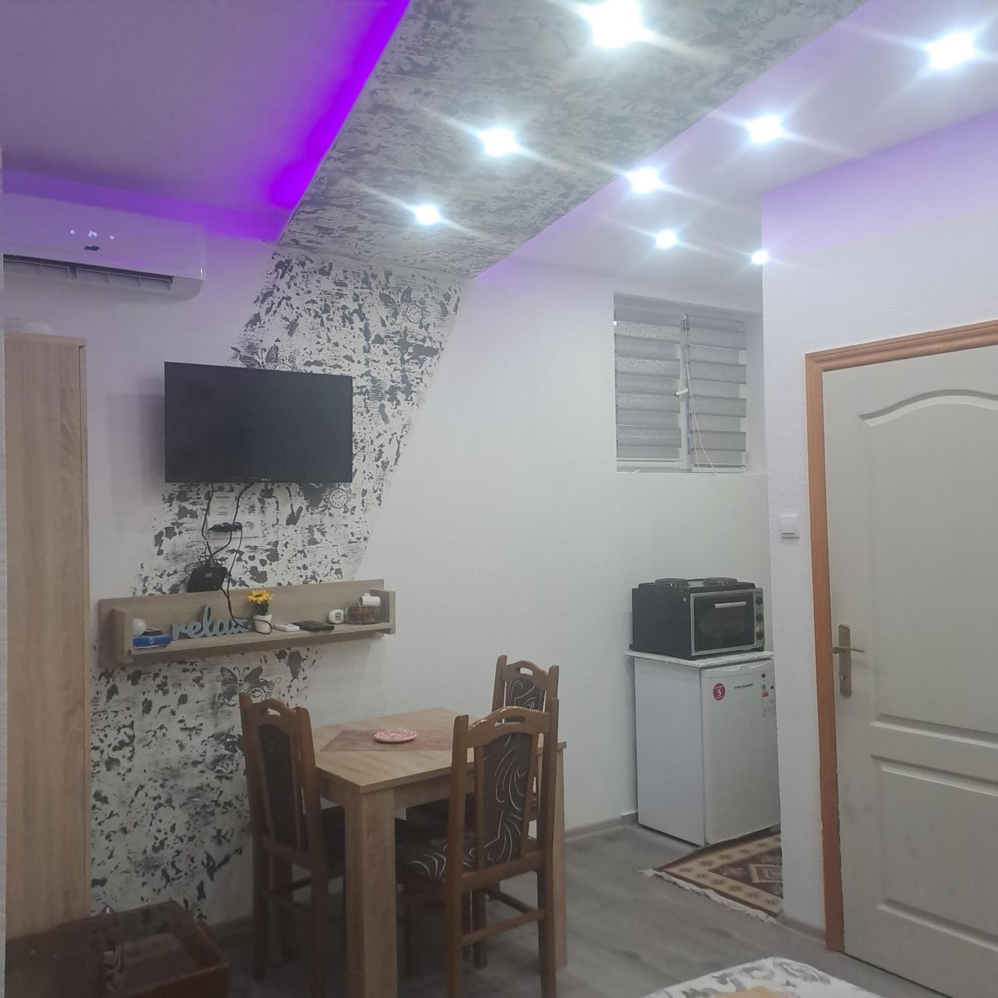 Apartmani Kosjerina Τρέμπινιε Εξωτερικό φωτογραφία