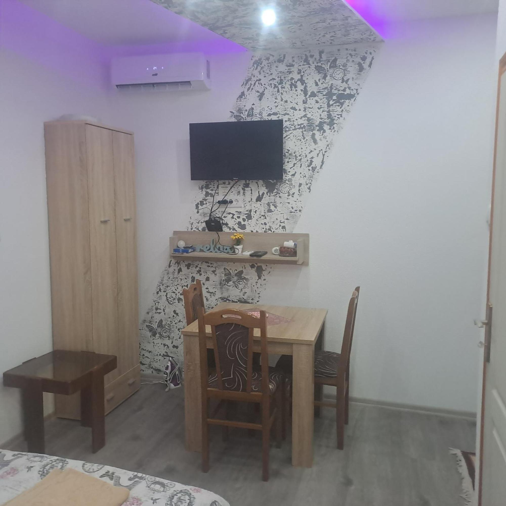 Apartmani Kosjerina Τρέμπινιε Εξωτερικό φωτογραφία